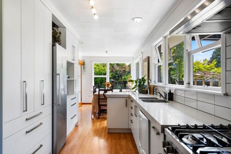 Photo of property in 562 Lowe Street, Camberley, Hastings, 4120