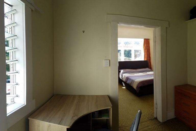 Photo of property in 75 Todman Street, Brooklyn, Wellington, 6021