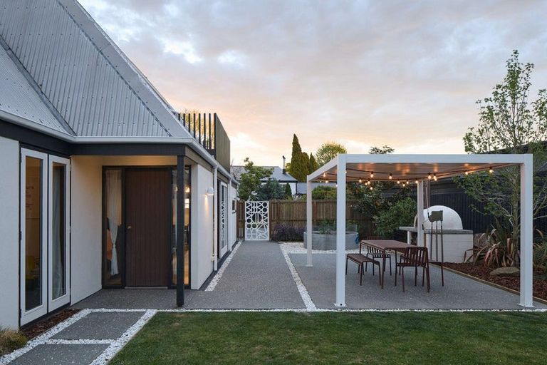 Photo of property in 5a Saint Winifreds Place, Bryndwr, Christchurch, 8052