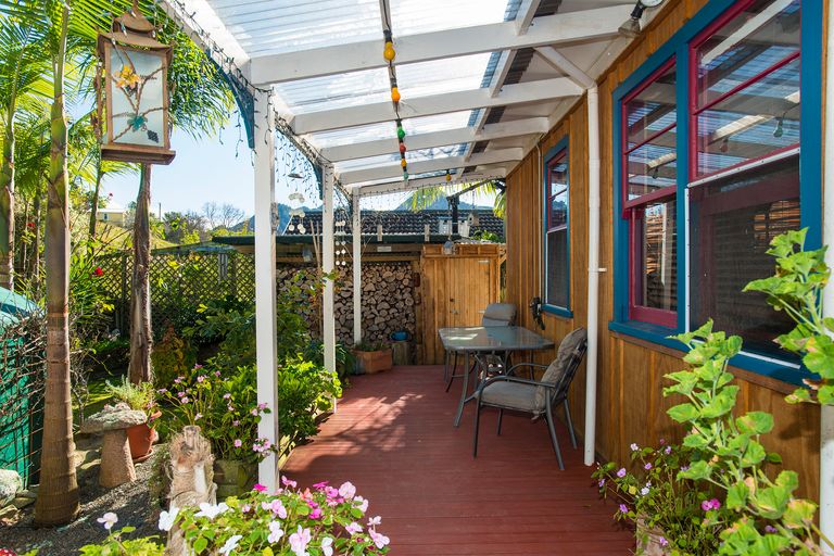 Photo of property in 52 Arthur Street, Tokomaru Bay, 4079
