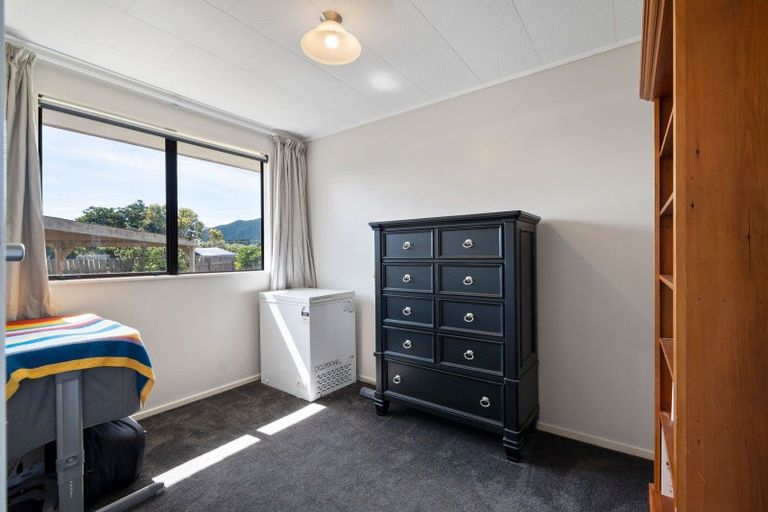 Photo of property in 34 Kowhai Street, Tokomaru, Palmerston North, 4474