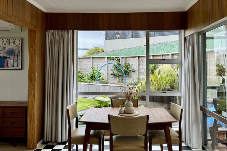 Photo of property in 3 Findlay Street, Moturoa, New Plymouth, 4310