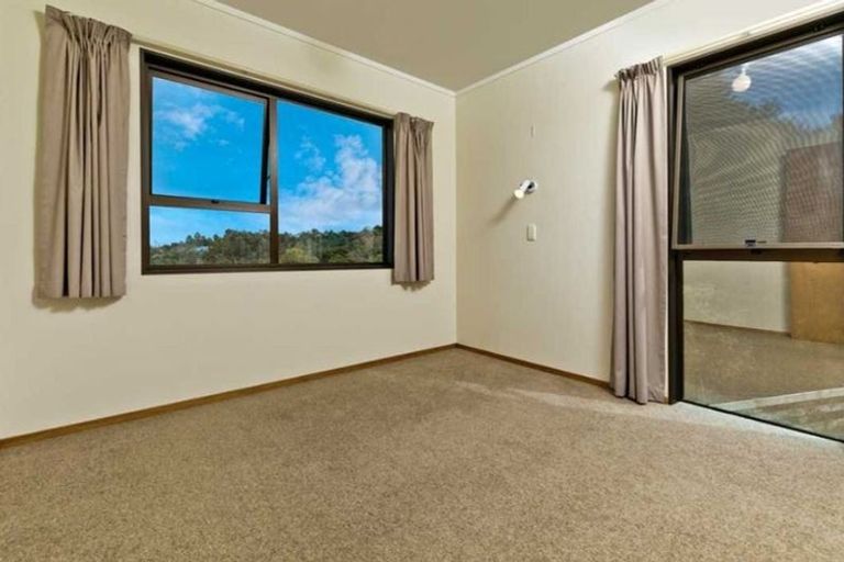 Photo of property in 291 Paremoremo Road, Paremoremo, Auckland, 0632