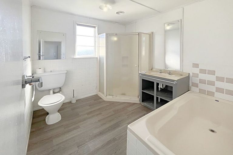 Photo of property in 56 Baird Road, Tokoroa, 3420