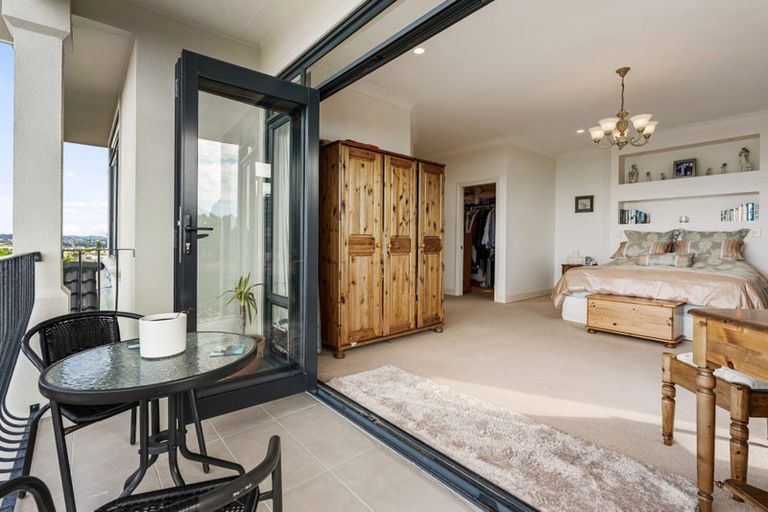 Photo of property in 36 Beauvoir Avenue, Matakatia, Whangaparaoa, 0930