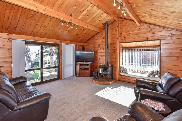 Photo of property in 7 Kuripaka Crescent, The Gardens, Auckland, 2105