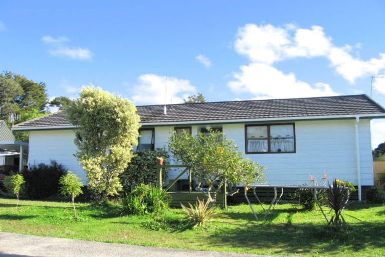 Photo of property in 111 Te Haumi Drive, Paihia, 0200