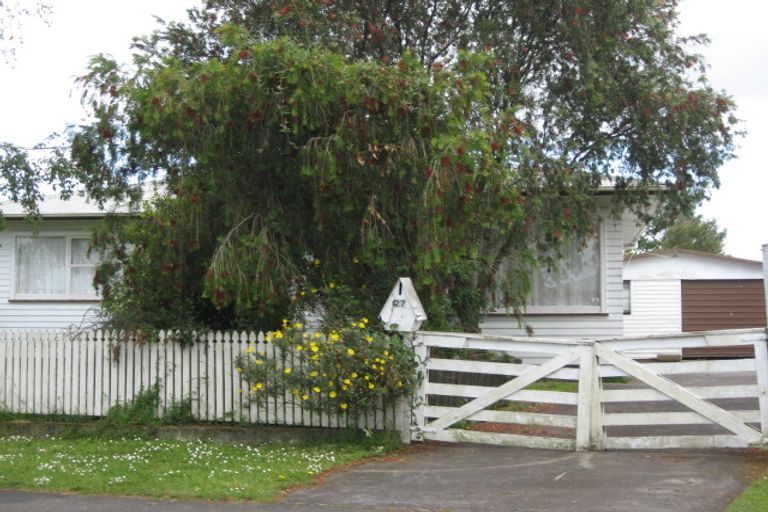 Photo of property in 1/27 Tairere Crescent, Rosehill, Papakura, 2113