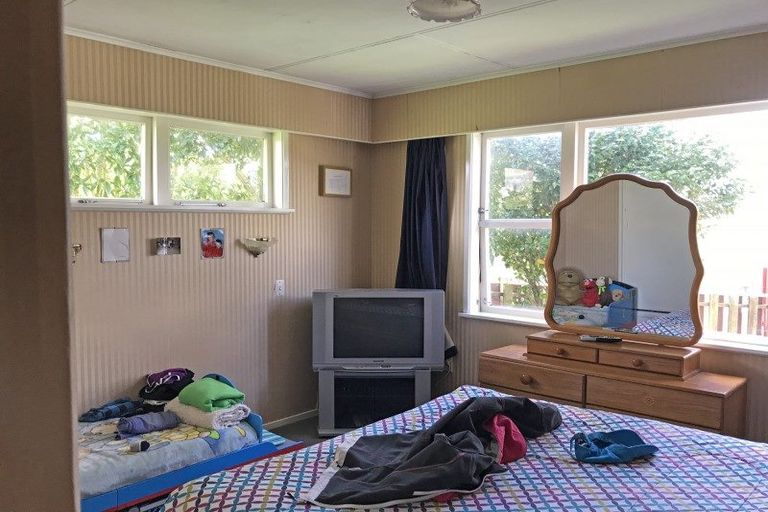 Photo of property in 3 Ries Street, Dannevirke, 4930