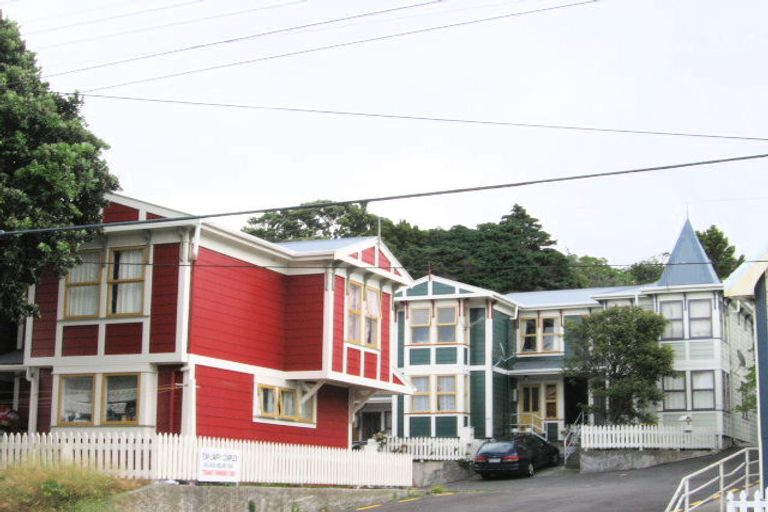 Photo of property in 498c Adelaide Road, Berhampore, Wellington, 6023