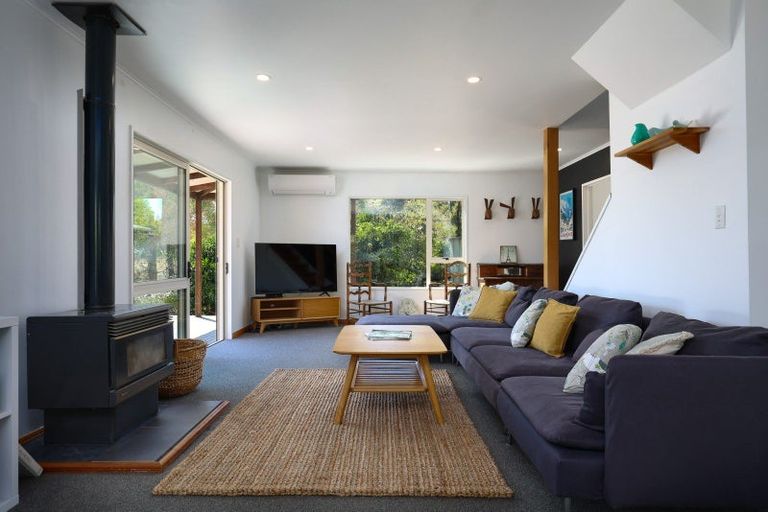 Photo of property in 66 Stagecoach Road, Upper Moutere, 7173