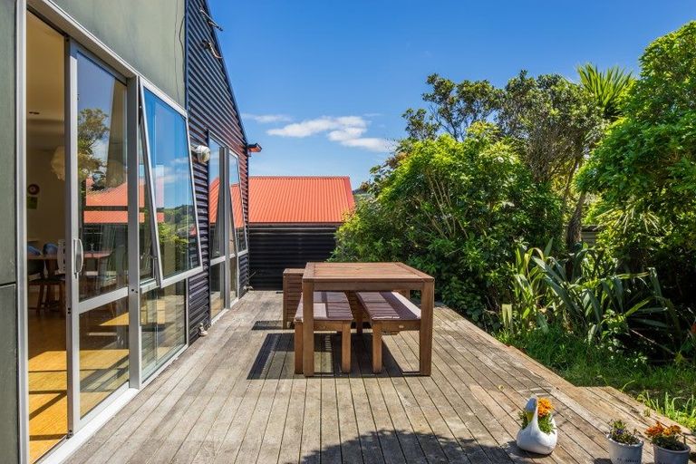 Photo of property in 14 Otonga Heights, Maungaraki, Lower Hutt, 5010