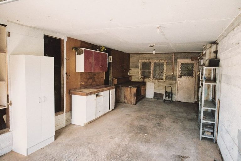 Photo of property in 22 Tarawera Road, Johnsonville, Wellington, 6037