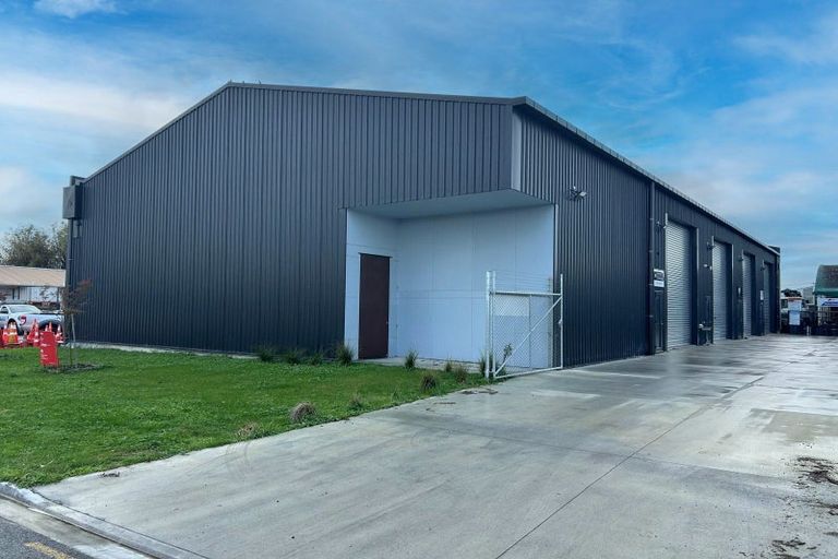 Photo of property in 11 Woodward Street West, Featherston, 5710