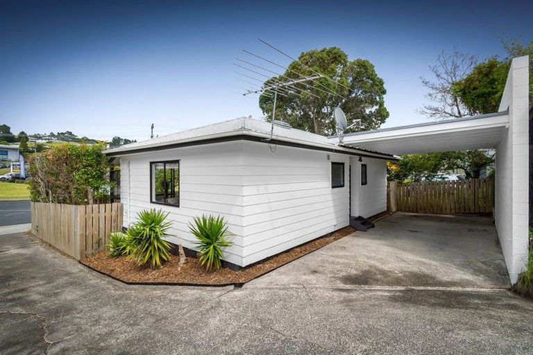 Photo of property in 642a Whangaparaoa Road, Stanmore Bay, Whangaparaoa, 0932