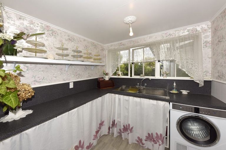 Photo of property in 13 Hay Street, Bromley, Christchurch, 8062