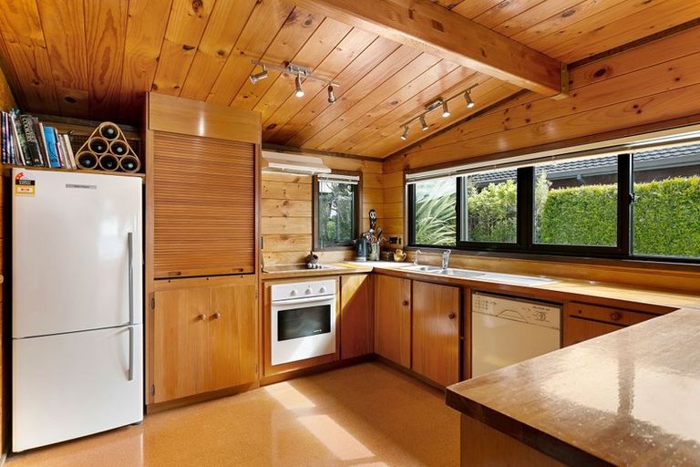 Photo of property in 23 Ewing Grove, Acacia Bay, Taupo, 3330