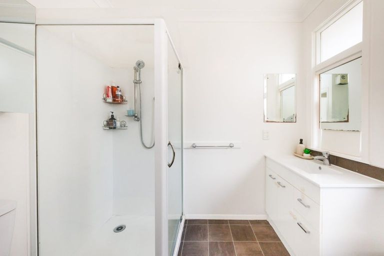 Photo of property in 35 Hardie Street, Hokowhitu, Palmerston North, 4410