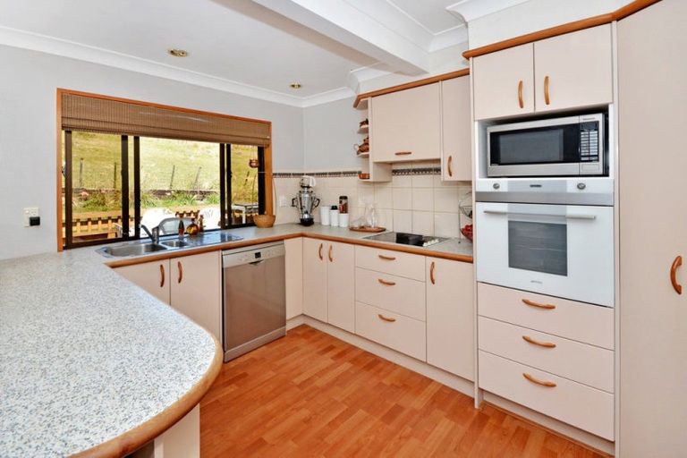 Photo of property in 1746 East Coast Road, Stillwater, Silverdale, 0794