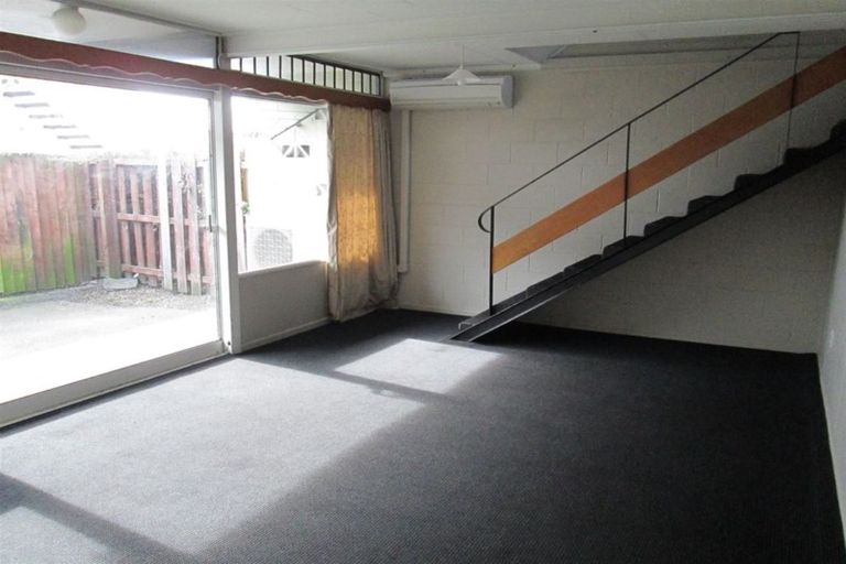 Photo of property in 6/7 Newnham Terrace, Upper Riccarton, Christchurch, 8041