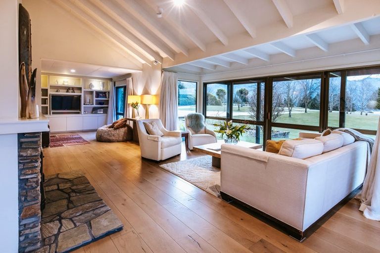 Photo of property in 86 Golf Course Road, Wanaka, 9305