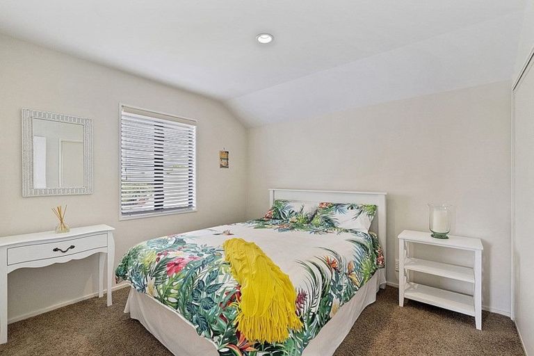 Photo of property in 52 Fairway Drive, Shirley, Christchurch, 8061