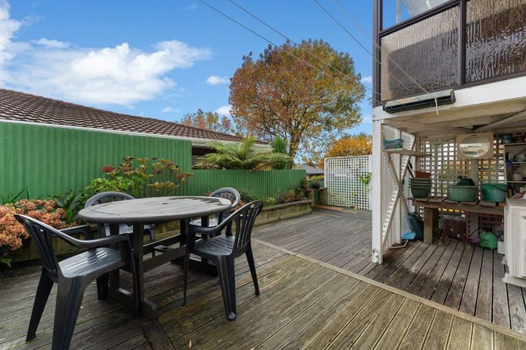 Photo of property in 25 Churchill Street, Levin, 5510