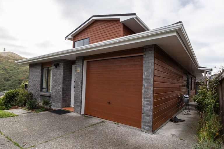 Photo of property in 8a Furlong Crescent, Churton Park, Wellington, 6037