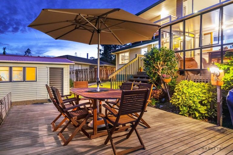 Photo of property in 23 Lemnos Place, Titirangi, Auckland, 0604