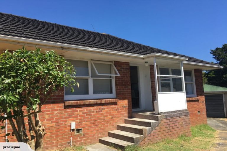 Photo of property in 2/58 Taharoto Road, Takapuna, Auckland, 0622