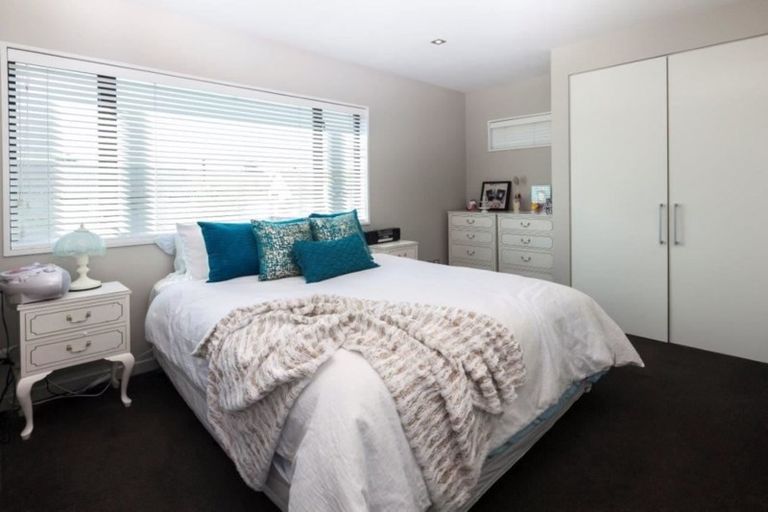 Photo of property in 94 Office Road, Merivale, Christchurch, 8014