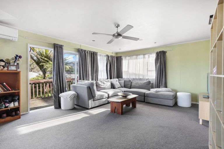 Photo of property in 30 Newham Place, Henderson, Auckland, 0612