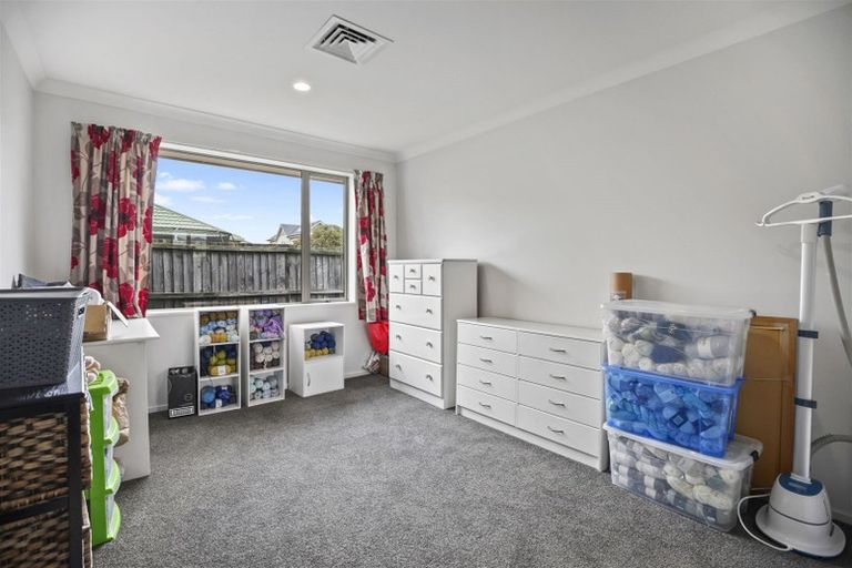 Photo of property in 22 Havana Gardens, Shirley, Christchurch, 8052
