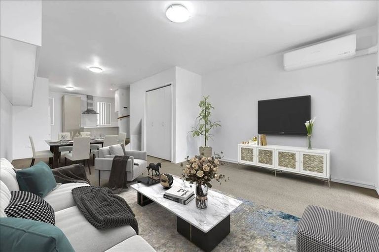 Photo of property in 6/28 Oneroa Road, East Tamaki, Auckland, 2013