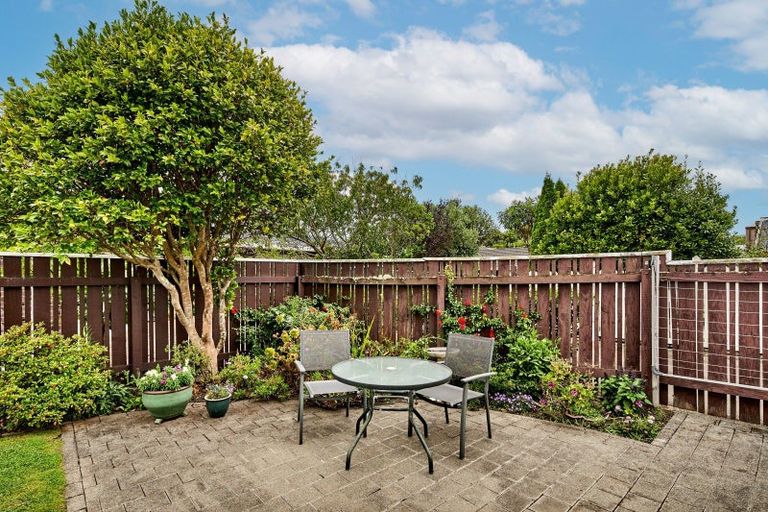 Photo of property in 73a Queens Grove, Hutt Central, Lower Hutt, 5010