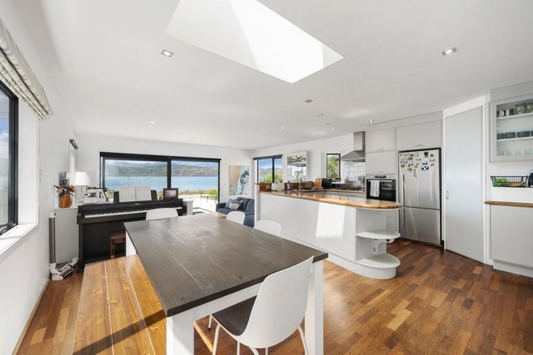Photo of property in 191 Marine Parade, Seatoun, Wellington, 6022