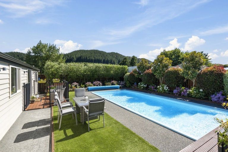 Photo of property in 52 Mcleod Street, Elderslea, Upper Hutt, 5018