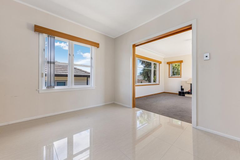 Photo of property in 61 Halver Road, Hillpark, Auckland, 2102
