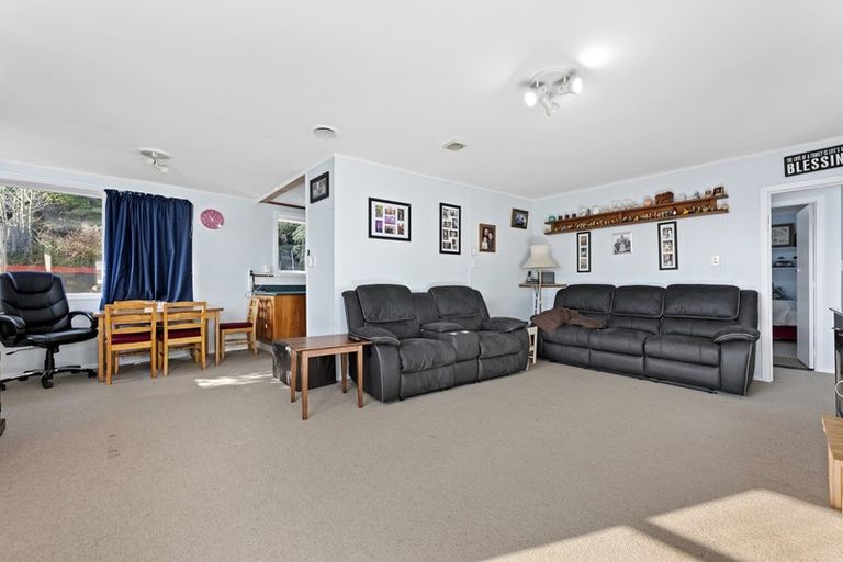 Photo of property in 485a Stokes Valley Road, Stokes Valley, Lower Hutt, 5019