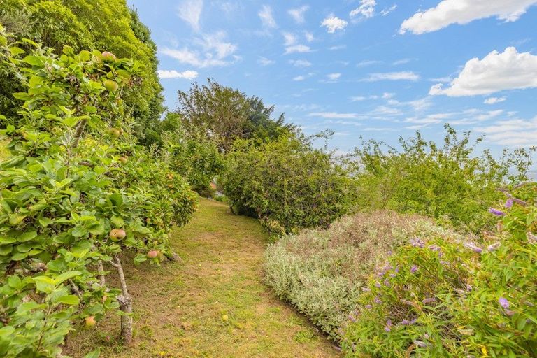 Photo of property in 14 Selwyn Road, Lyttelton, 8082