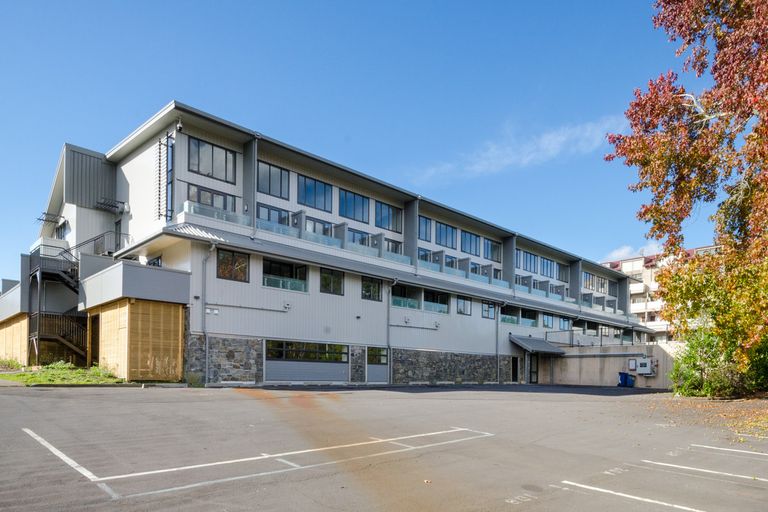 Photo of property in 11a/30 Westward Ho, Glen Eden, Auckland, 0602