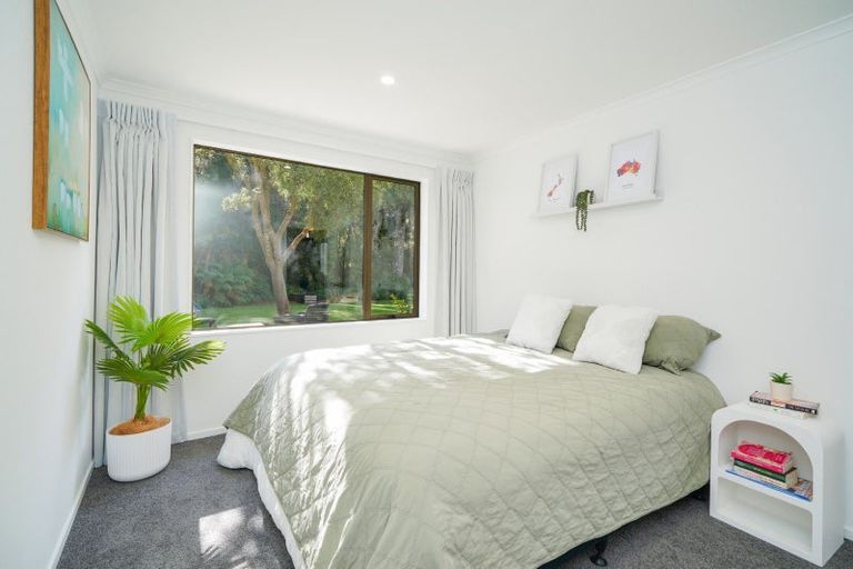 Photo of property in 36 Bryson Road, Otatara, Invercargill, 9879