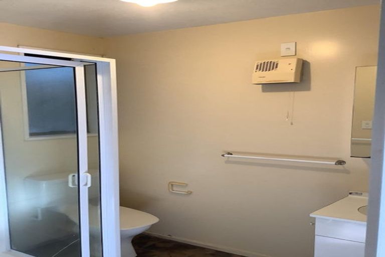 Photo of property in 2 Farm Lane, Parklands, Christchurch, 8083