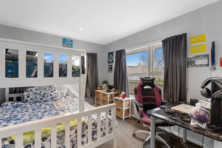 Photo of property in 9 Adrian Place, Shirley, Christchurch, 8061