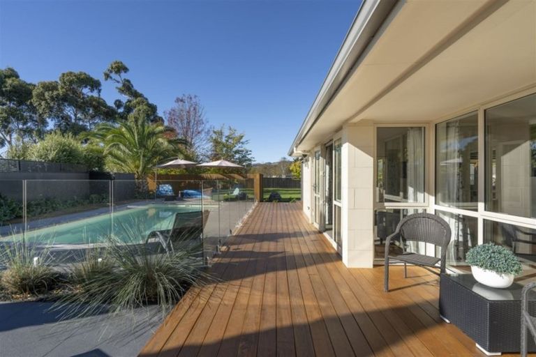 Photo of property in 55 Kennedys Bush Road, Halswell, Christchurch, 8025