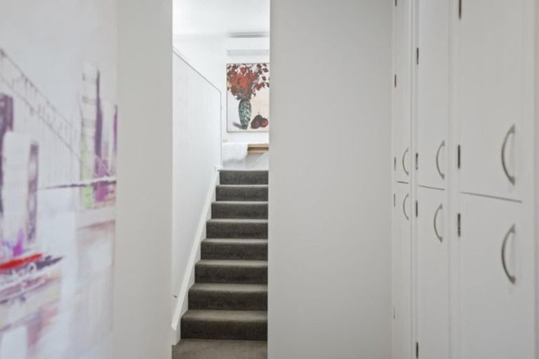 Photo of property in 11 Crispe Road, Clarks Beach, 2122