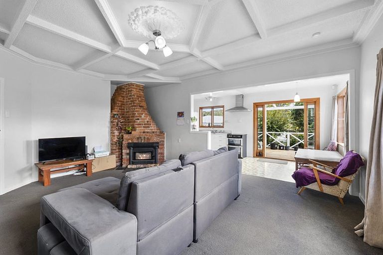 Photo of property in 7 Wheeler Place, Upper Vogeltown, New Plymouth, 4310