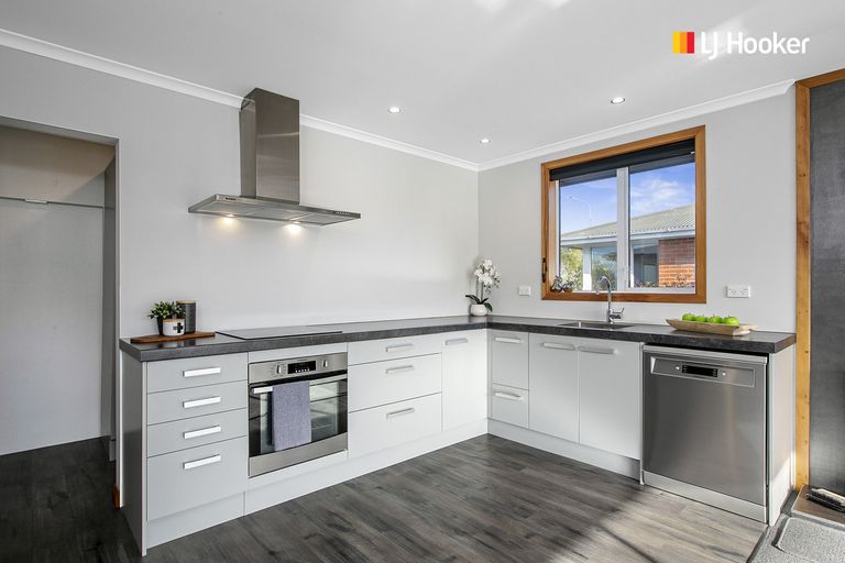 Photo of property in 136 Main Road, Fairfield, Dunedin, 9018