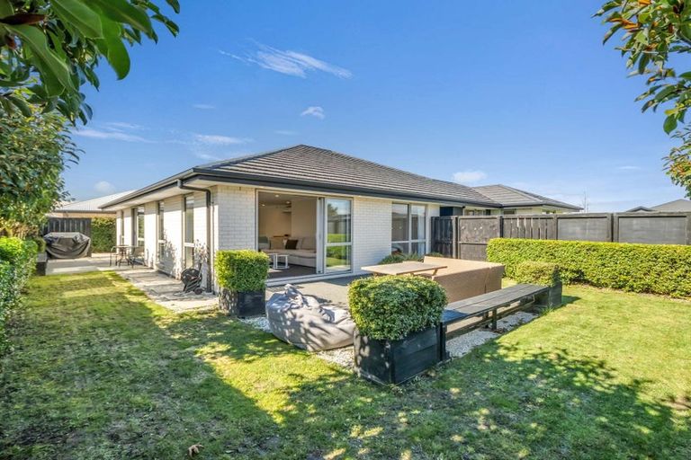 Photo of property in 75 Aviemore Drive, Marshland, Christchurch, 8083