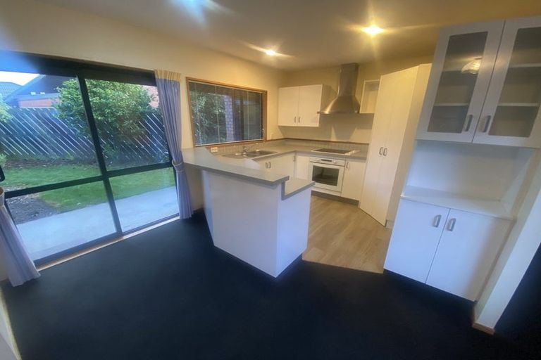 Photo of property in 28b Inglewood Place, Avonhead, Christchurch, 8042